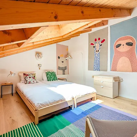 Spacieux Duplex Avec Acces Direct Au Bains