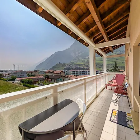Appartement Spacieux Duplex Avec Acces Direct Au Bains Saillon