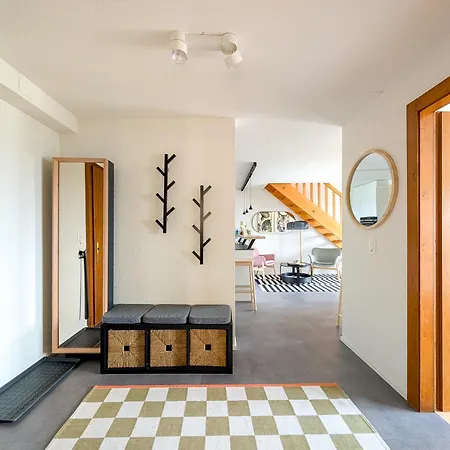 Spacieux Duplex Avec Acces Direct Au Bains