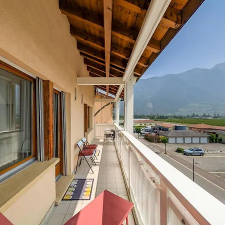 Spacieux Duplex Avec Acces Direct Au Bains *