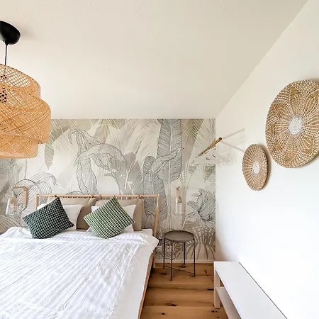 Spacieux Duplex Avec Acces Direct Au Bains