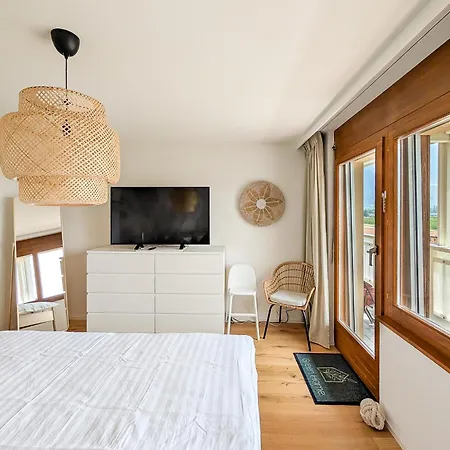 Spacieux Duplex Avec Acces Direct Au Bains *