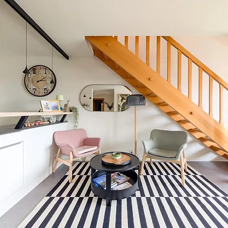 Spacieux Duplex Avec Acces Direct Au Bains * Saillon