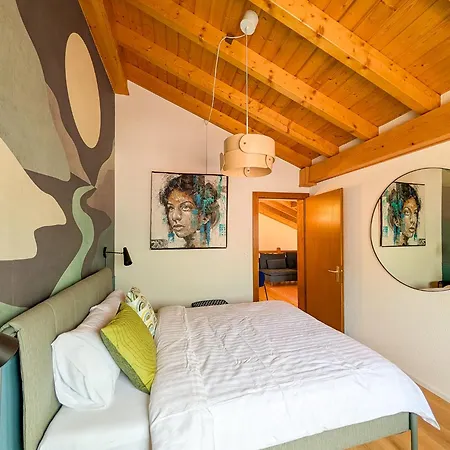 Spacieux Duplex Avec Acces Direct Au Bains * Saillon