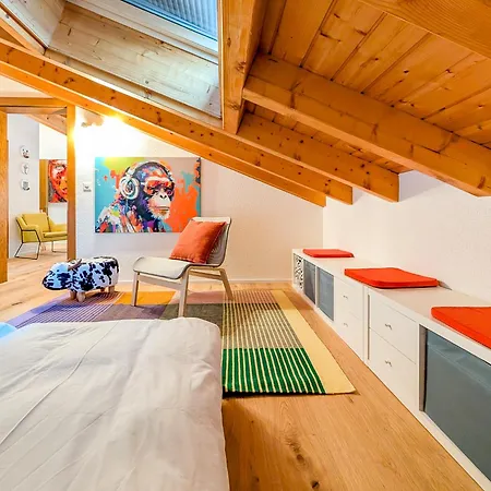 Spacieux Duplex Avec Acces Direct Au Bains Lägenhet Saillon