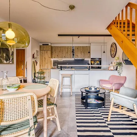 公寓 Spacieux Duplex Avec Acces Direct Au Bains *