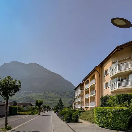 Spacieux Duplex Avec Acces Direct Au Bains *
